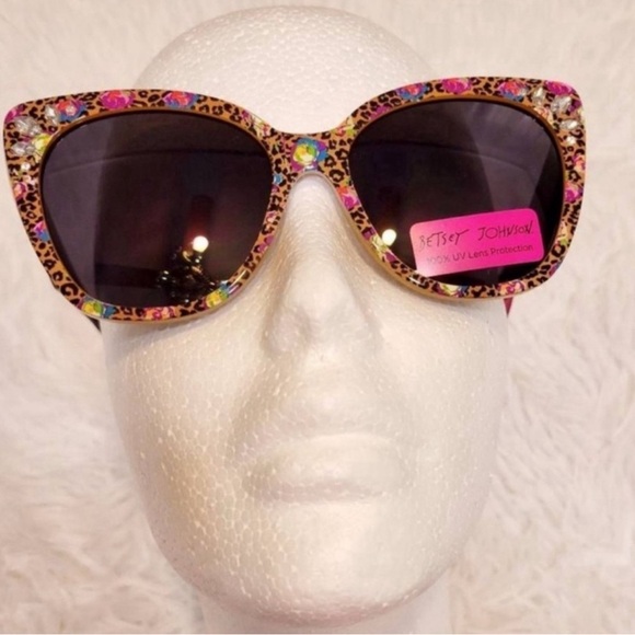Betsey Johnson Leopard/Floral with Crystal Accents NWT’s - Picture 4 of 5